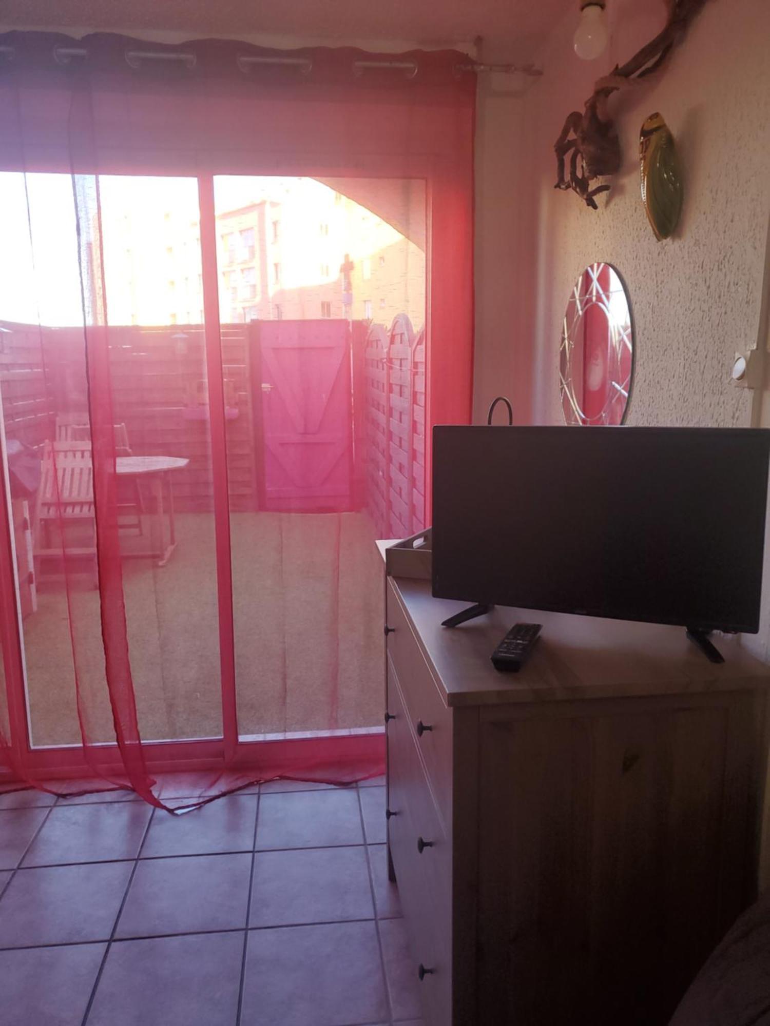 Appartement 4 Pers Le Môle Réservation Du Samedi Au Samedi En Haute Saison *